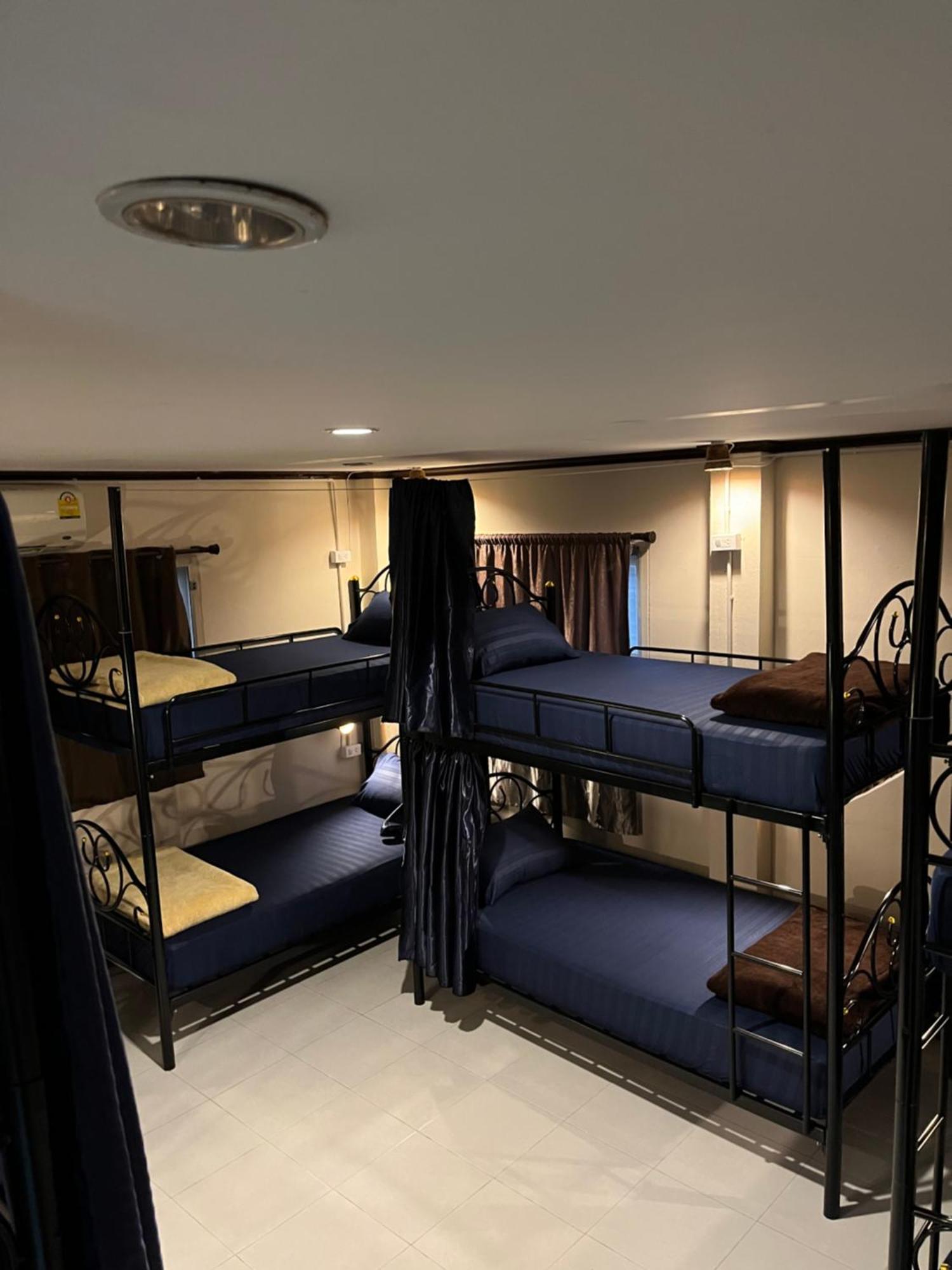 Moon Dolphin Hostel Хаад Рин Екстериор снимка